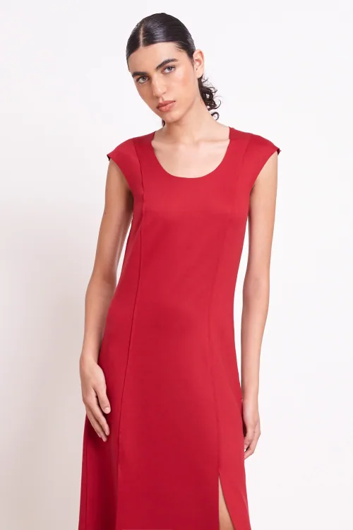 Vestido Reto Com Decote Redondo — FIT