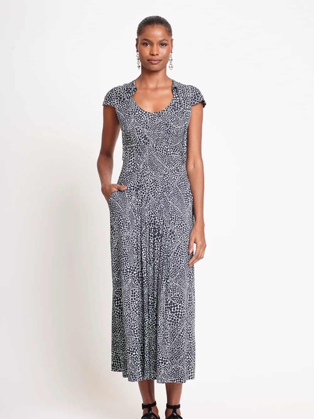 Vestido Jersey Estampa Pontos — FIT