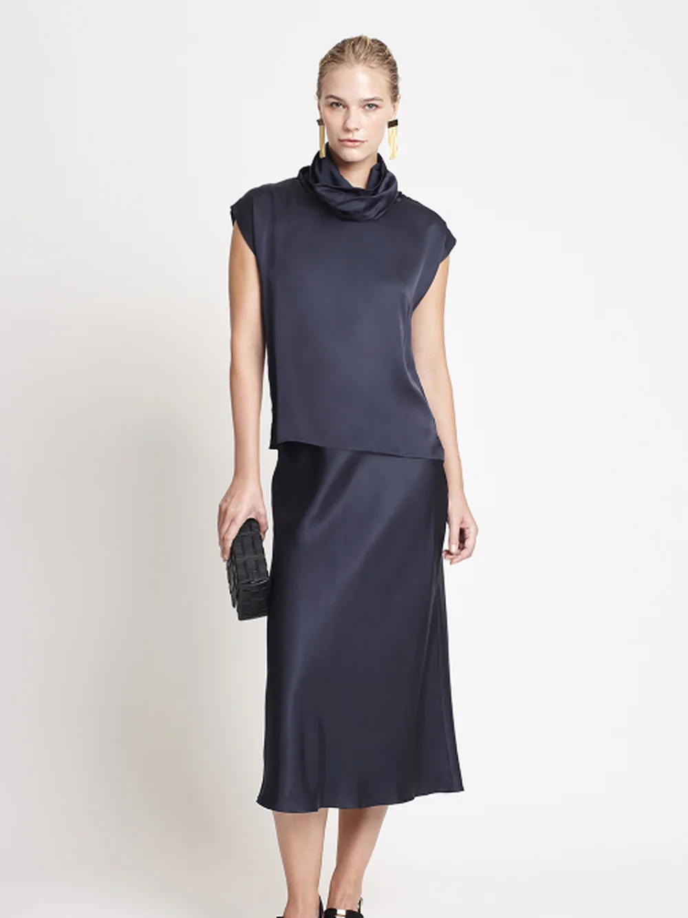 Saia Viscose Acetinada — FIT